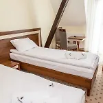 Alojamento de Acomodação e Pequeno-almoço Fregata 4*